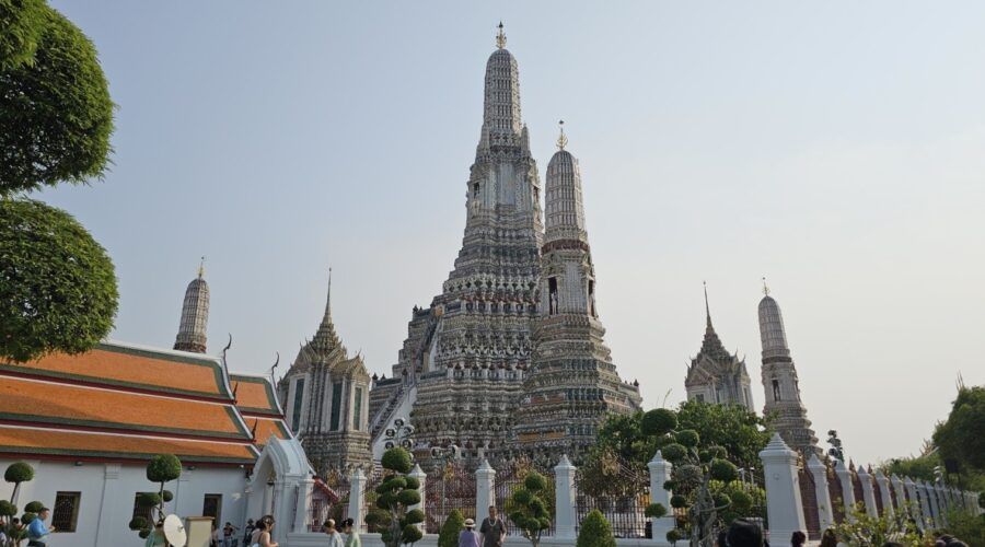 Wat Arun Bangkok crop