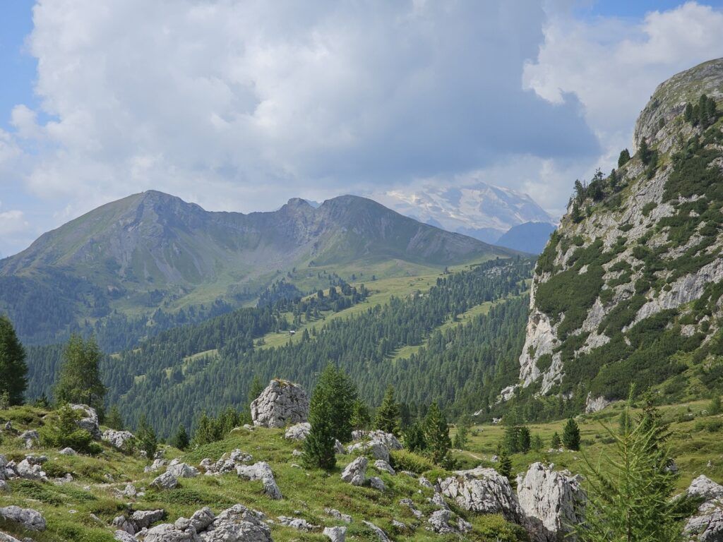 Sass de Stria pogled sa staze na usponu