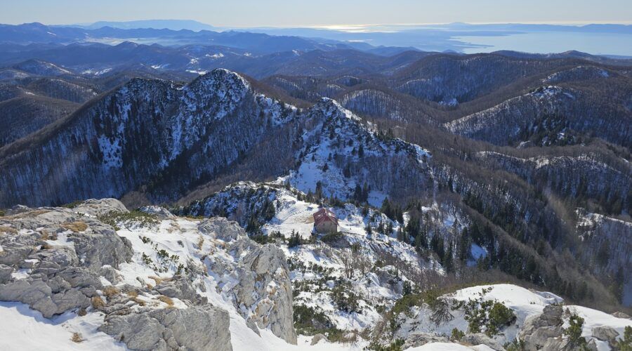 Pogled prema prijevoju s pl. domom