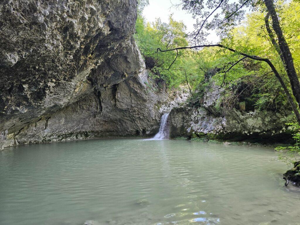 Četvrti slap Mala Peć
