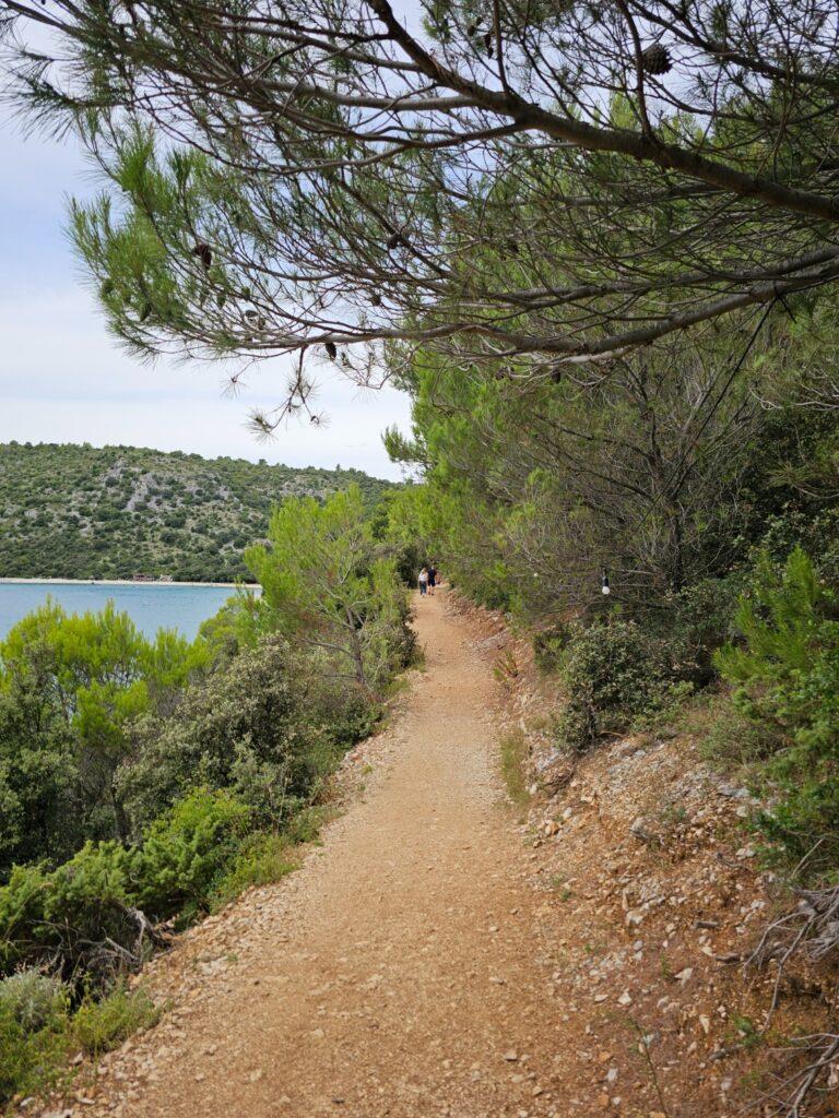 Lagana šetnica do plaže Luka 2