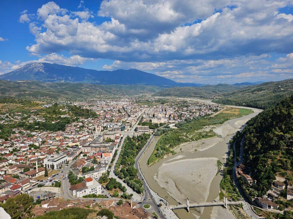 Berat pogled s utvrde
